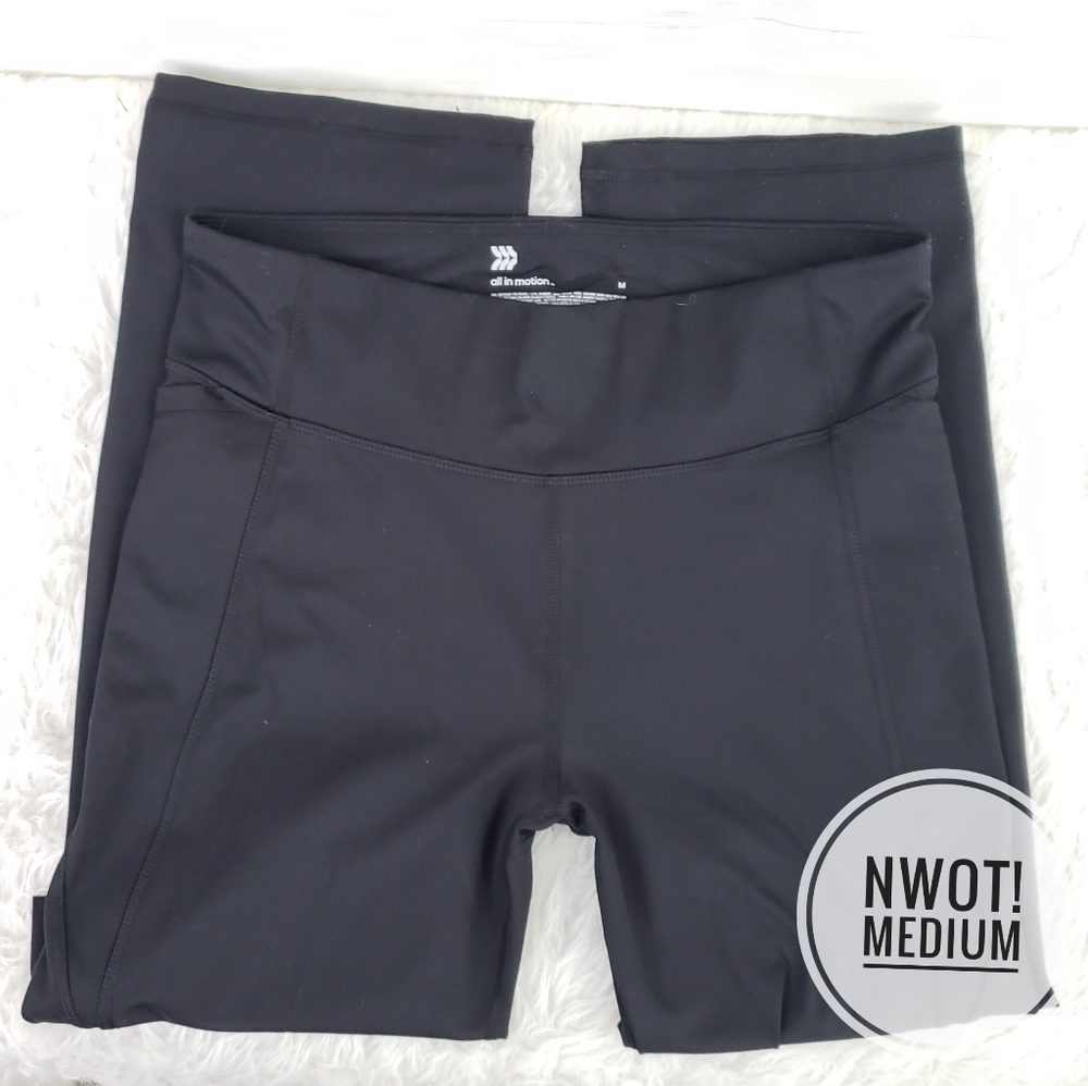 Medium NWOT Black Spandex Pants